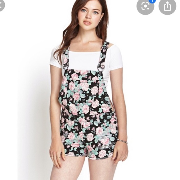 Forever 21 Pants - Floral overalls